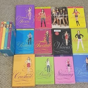 Pretty little liars books